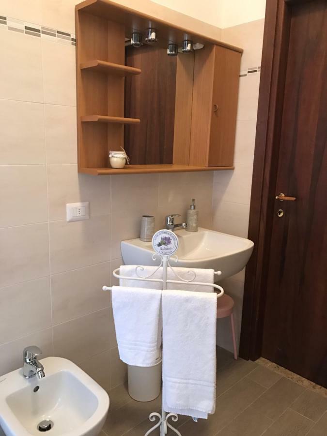 באוונו B&B Gloria Apartment מראה חיצוני תמונה